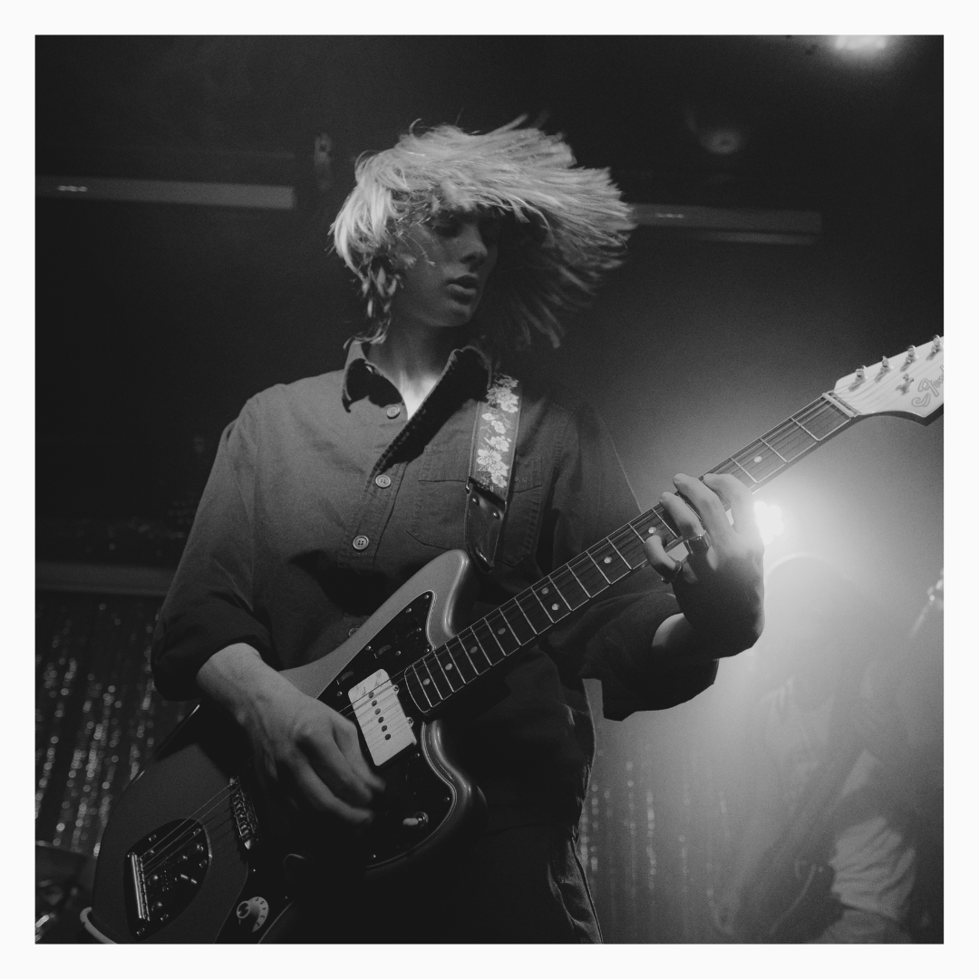 Angus Cole - Lead Guitar & Vocals